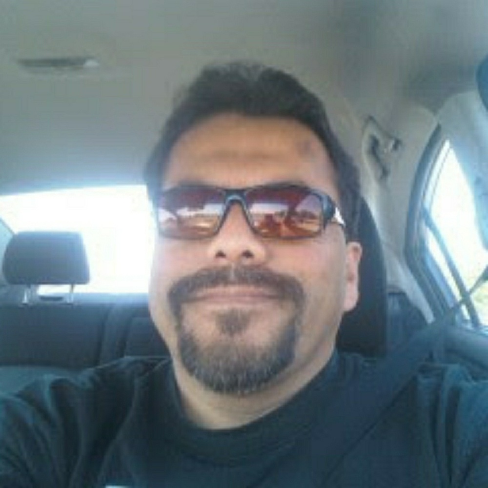 Meet your Posher, Carlos